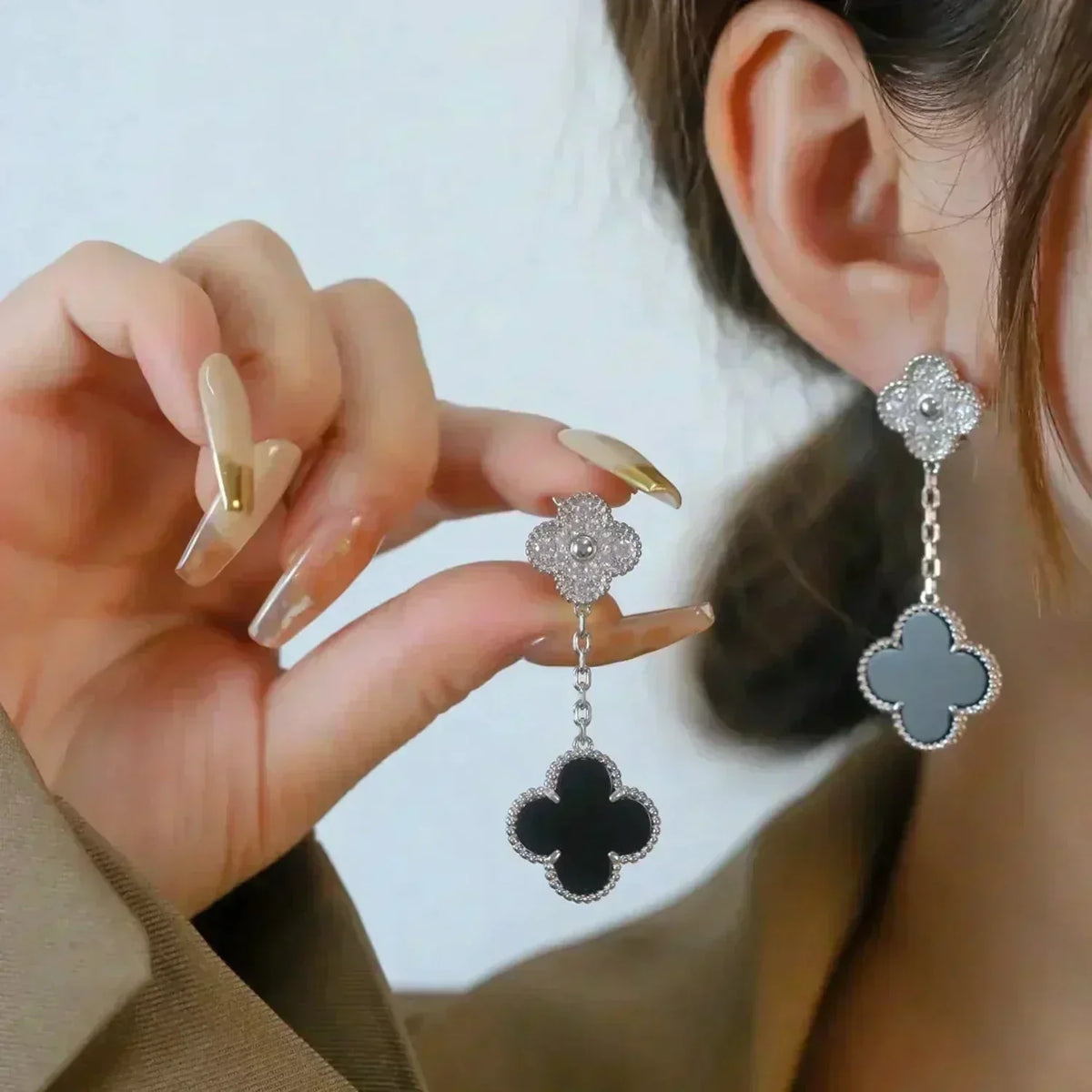 [Riva Jewelry ]CLOVER 2 MOTIFS  DIAMOND ONYX EARRINGS SILVER