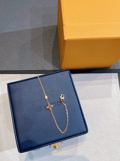 [Riva Jewelry ]STAR DIAMOND PINK GOLD BRACELET