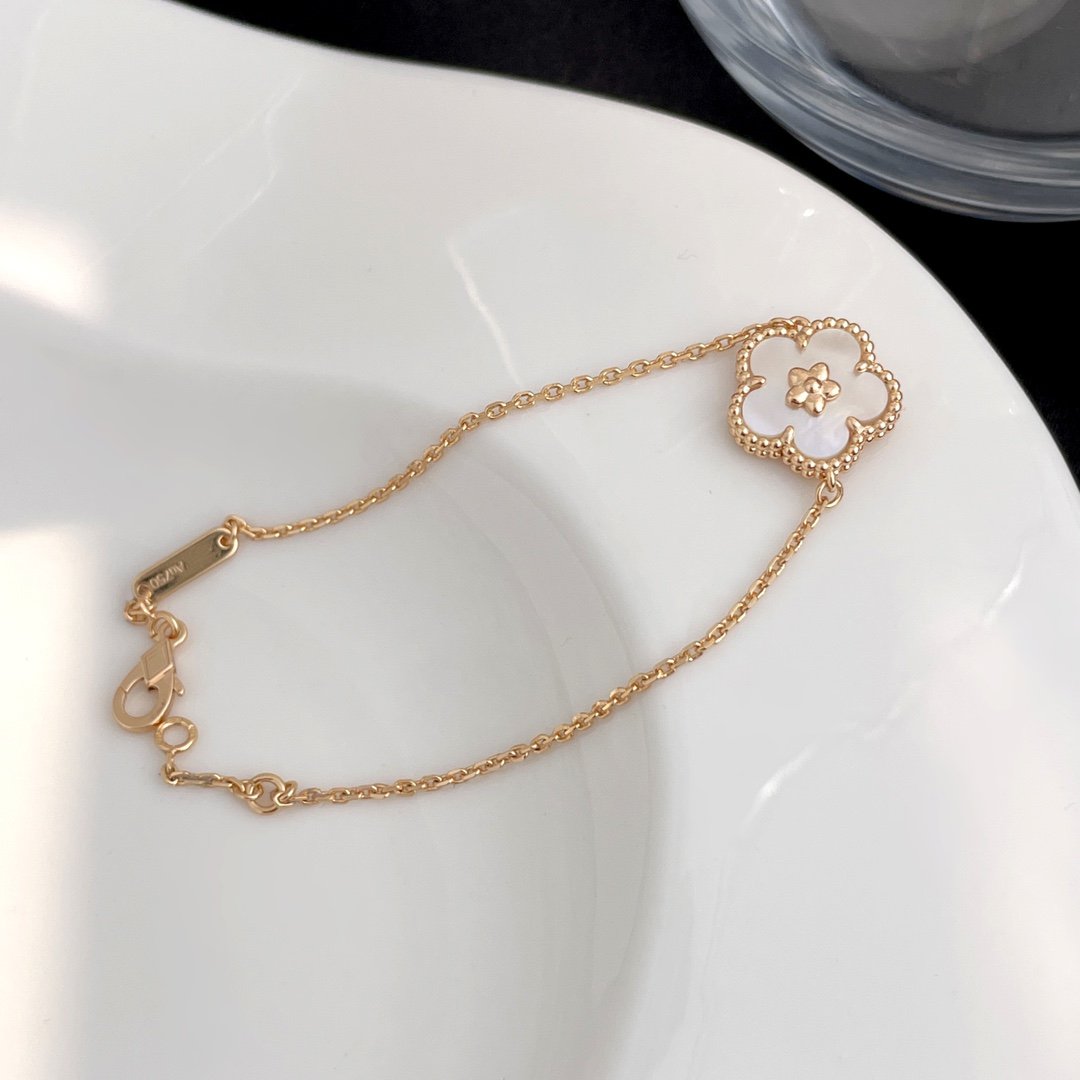 [Riva Jewelry ]LUCKY SPRING ROSE GOLD MOP BRACELET