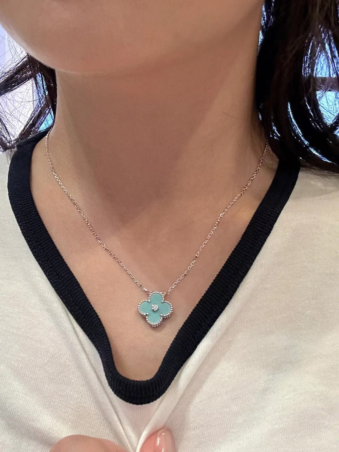 [Riva Jewelry ]CLOVER 1 DIAMOND LIGHT BLUE SILVER NECKLACE