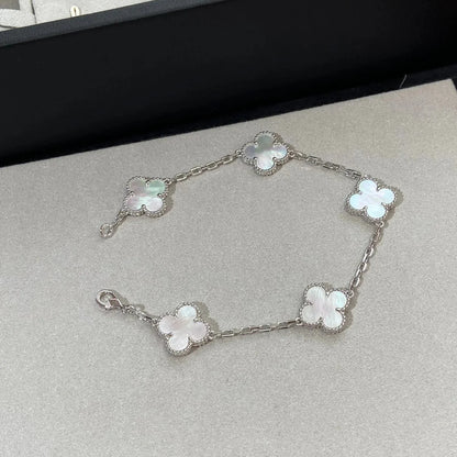 [Riva Jewelry]LUCKY CLOVER 5-MOTIF BRACELET - WHITE MOTHER-OF-PEARL COLLECTION