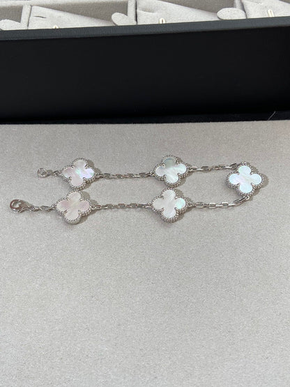 [Riva Jewelry ]CLOVER WHITE PEARL MOP 5 MOTIF BRACELET COLLECTION