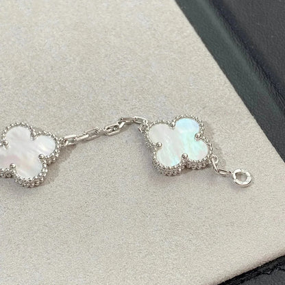 [Riva Jewelry]LUCKY CLOVER 5-MOTIF BRACELET - WHITE MOTHER-OF-PEARL COLLECTION