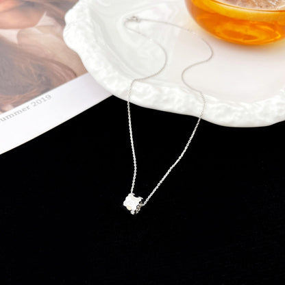 [Riva Jewelry]BIENEN-ANHÄNGER MINI-HALSKETTE MIT DIAMANTEN