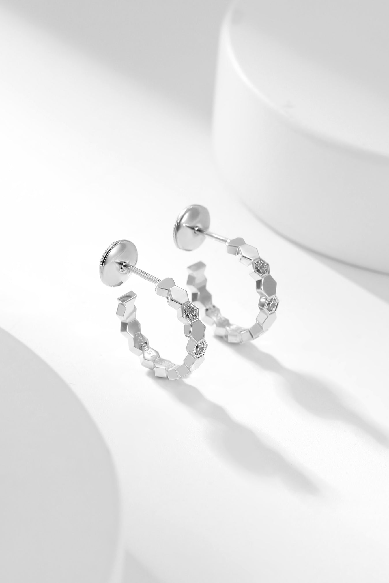 [Riva Jewelry]BIENENLIEBE DIAMANTEN-KREOLEN