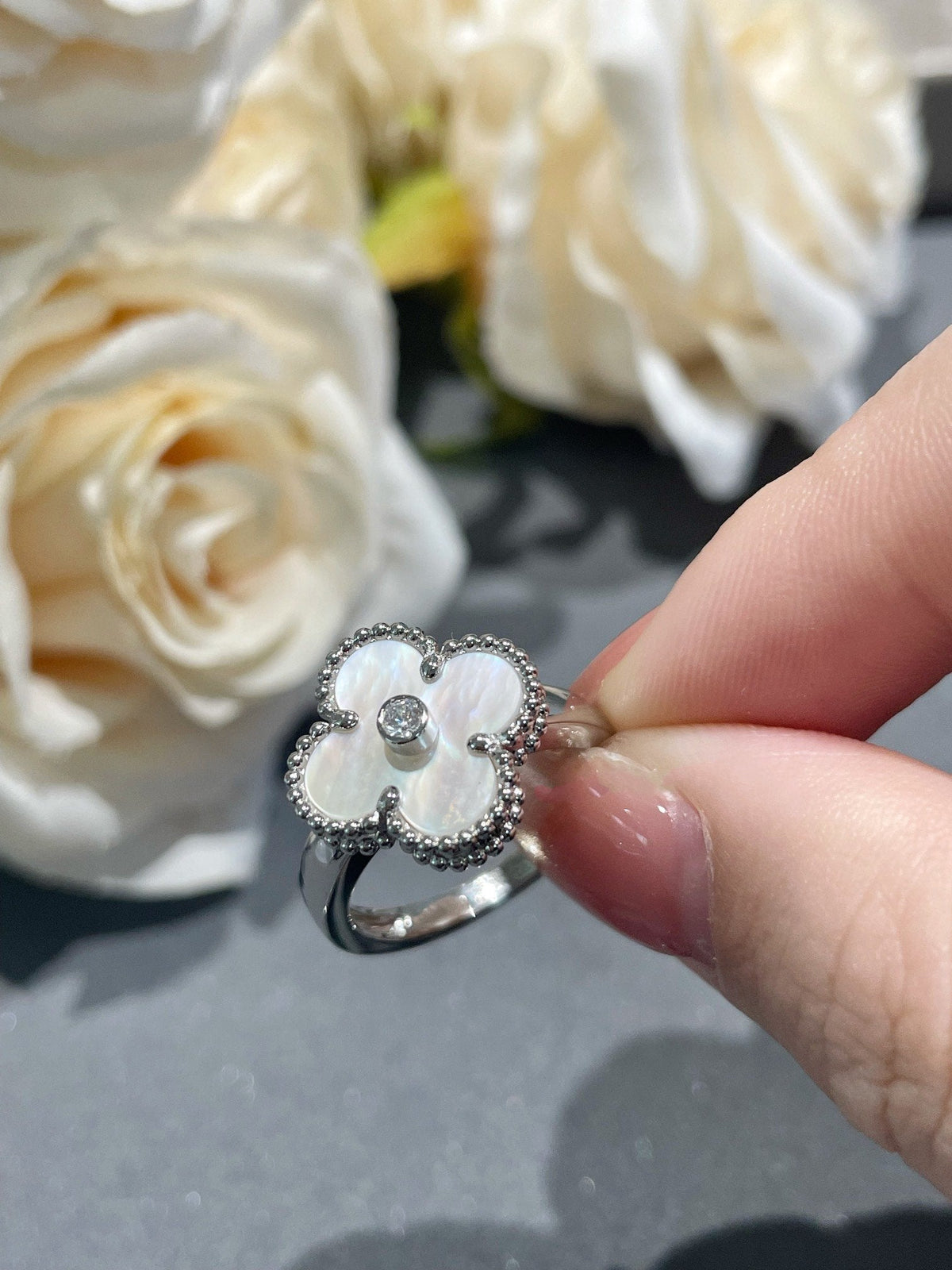 [Riva Jewelry ]CLOVER SILVER MOP DIAMOND RING
