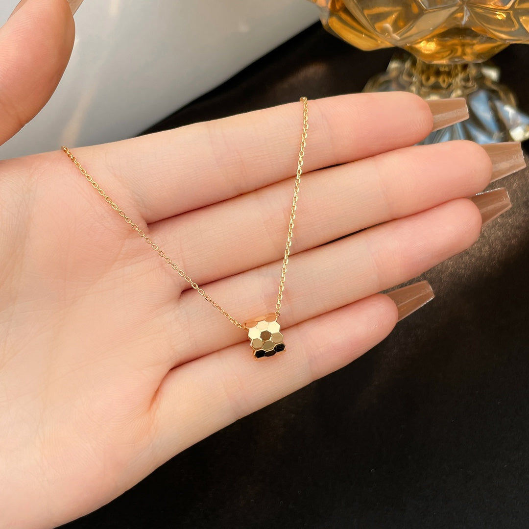 [Riva Jewelry ]BEE MINI NECKLACE