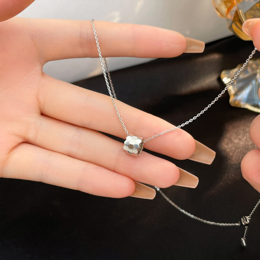 [Riva Jewelry ]BEE MINI NECKLACE
