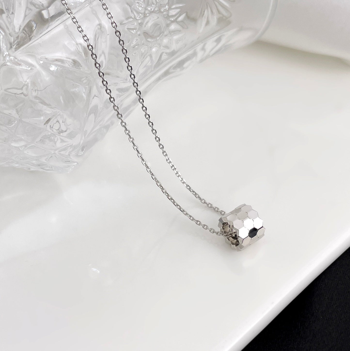 [Riva Jewelry]BEE MINI NECKLACE