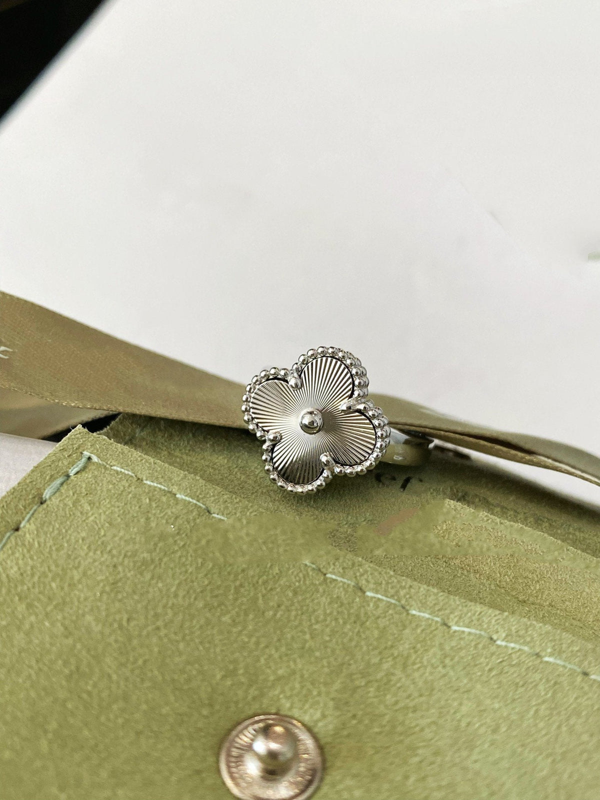 [Riva Jewelry ]CLOVER SILVER RING
