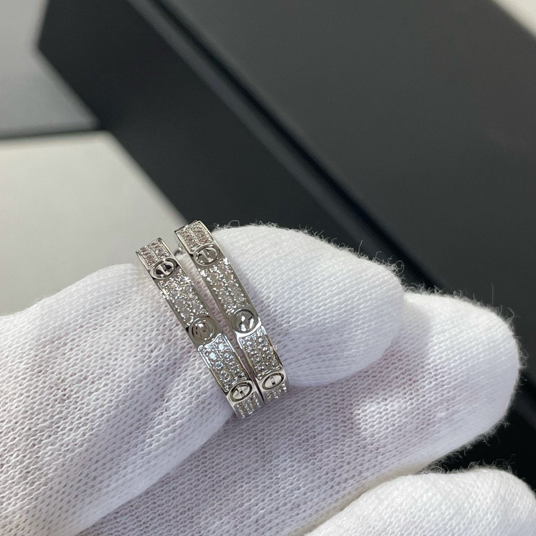 [Riva Jewelry ]LOVE DIAMOND SILVER HOOP EARRINGS