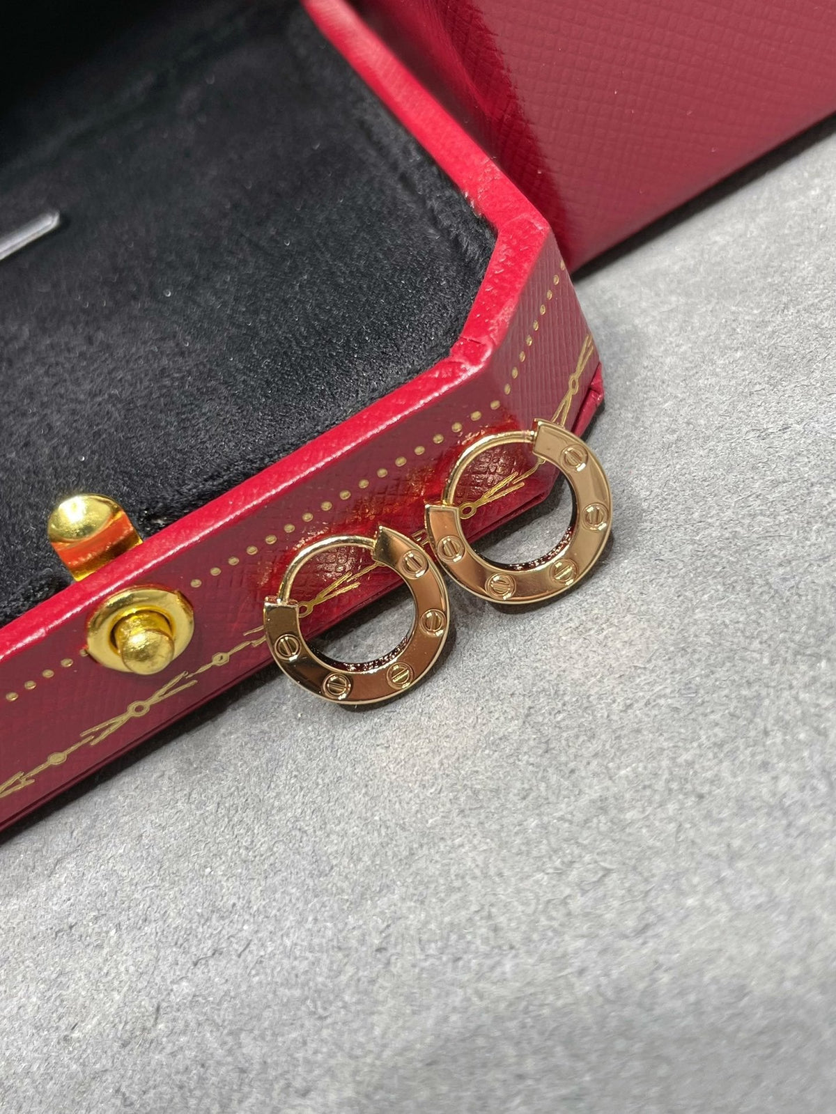[Riva Jewelry ]LOVE MINI EARRINGS