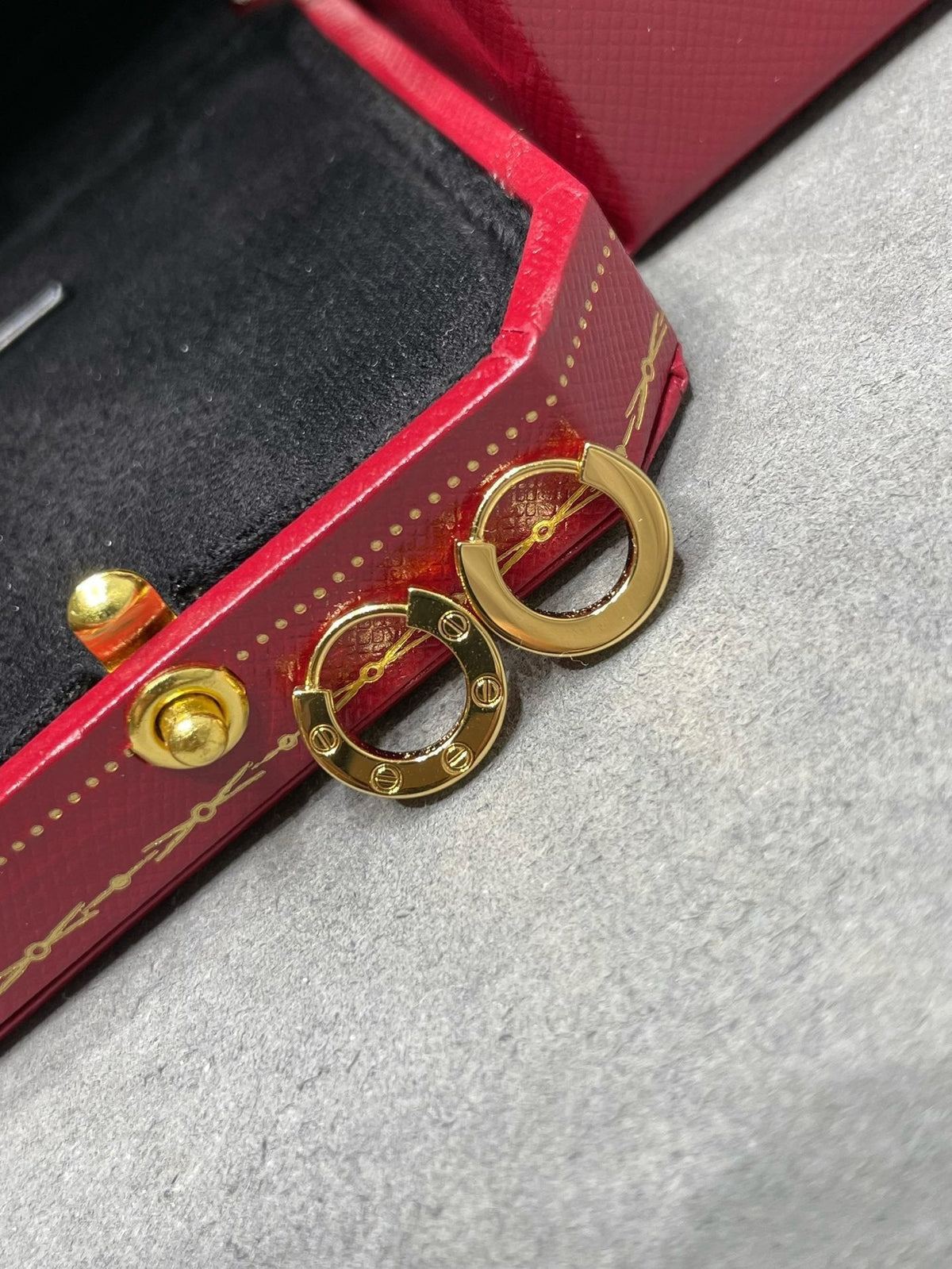 [Riva Jewelry ]LOVE MINI EARRINGS