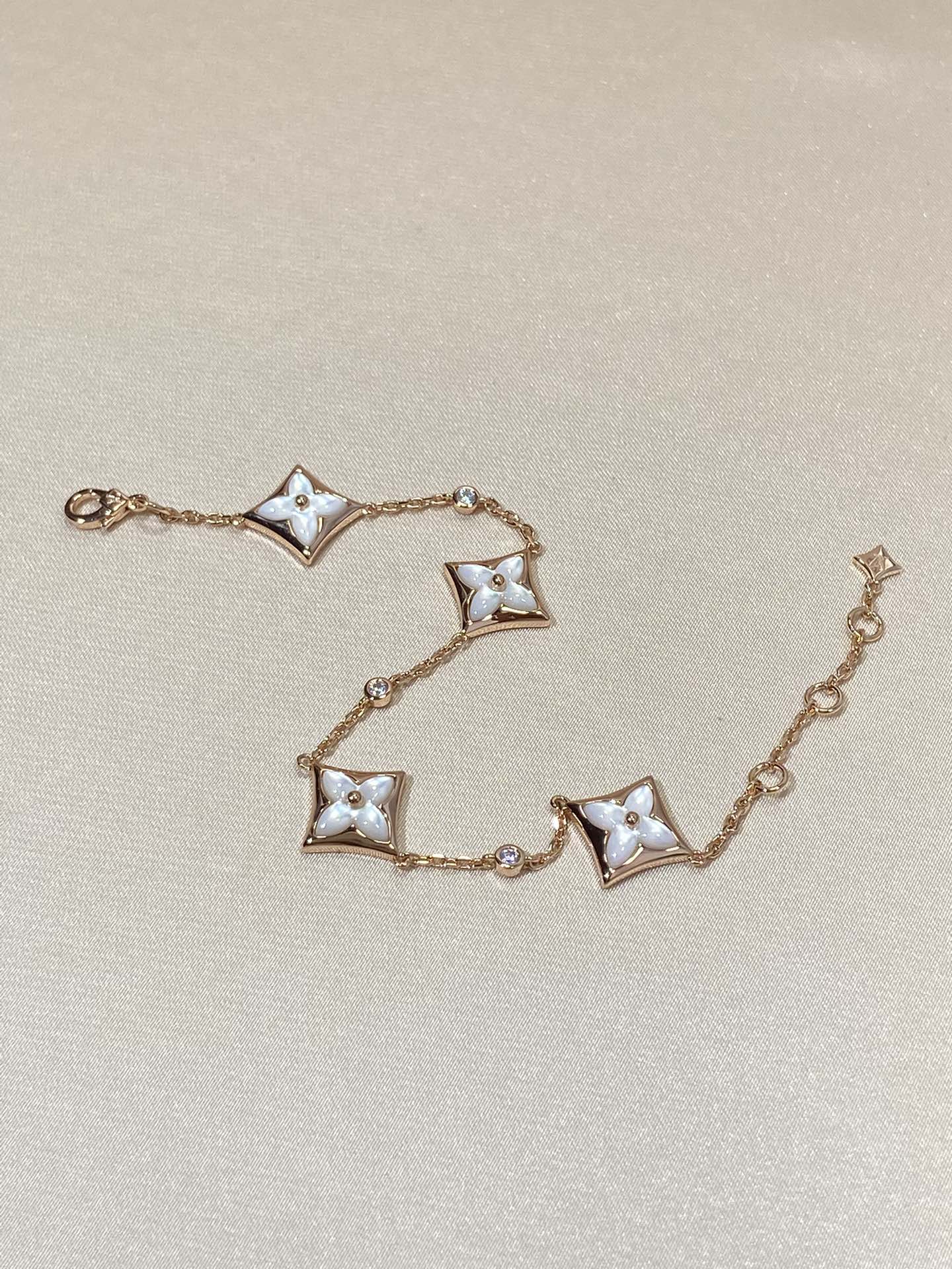 [Riva Jewelry]ARMBAND "STAR 4 MOTIF MOP DIAMOND ROSE GOLD"