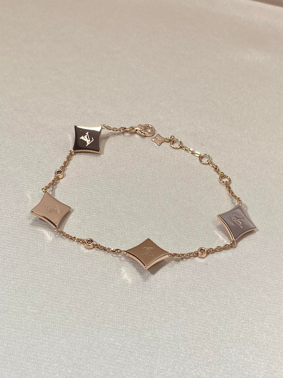 [Riva Jewelry ]STAR 4 MOTIF MOP DIAMOND PINK GOLD BRACELET
