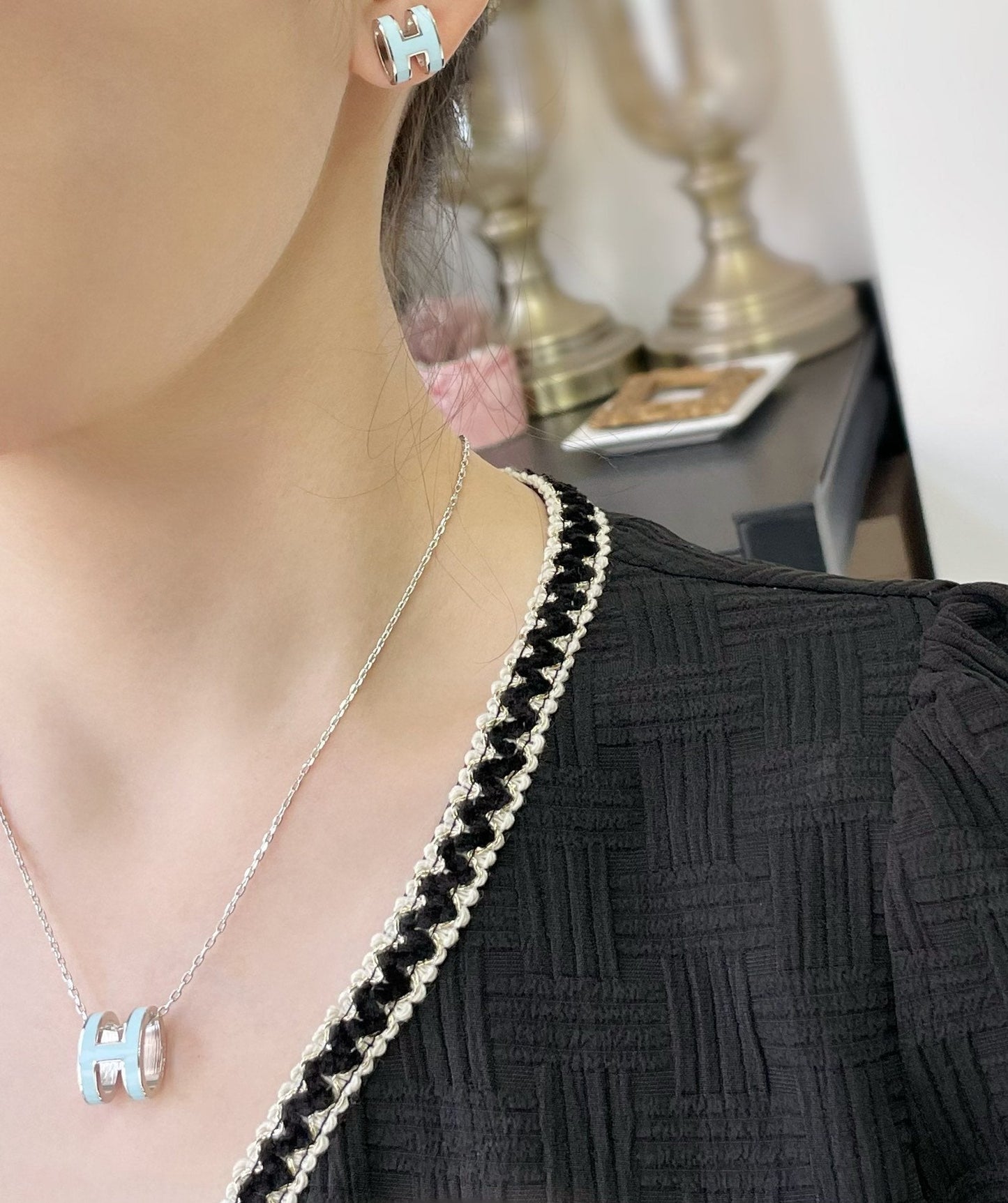 [Riva Jewelry]POP H HIMMELBLAUE OHRSTECKER