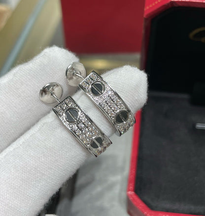 [Riva Jewelry ]LOVE CERAMIC DIAMOND PAVED SILVER EARRINGS