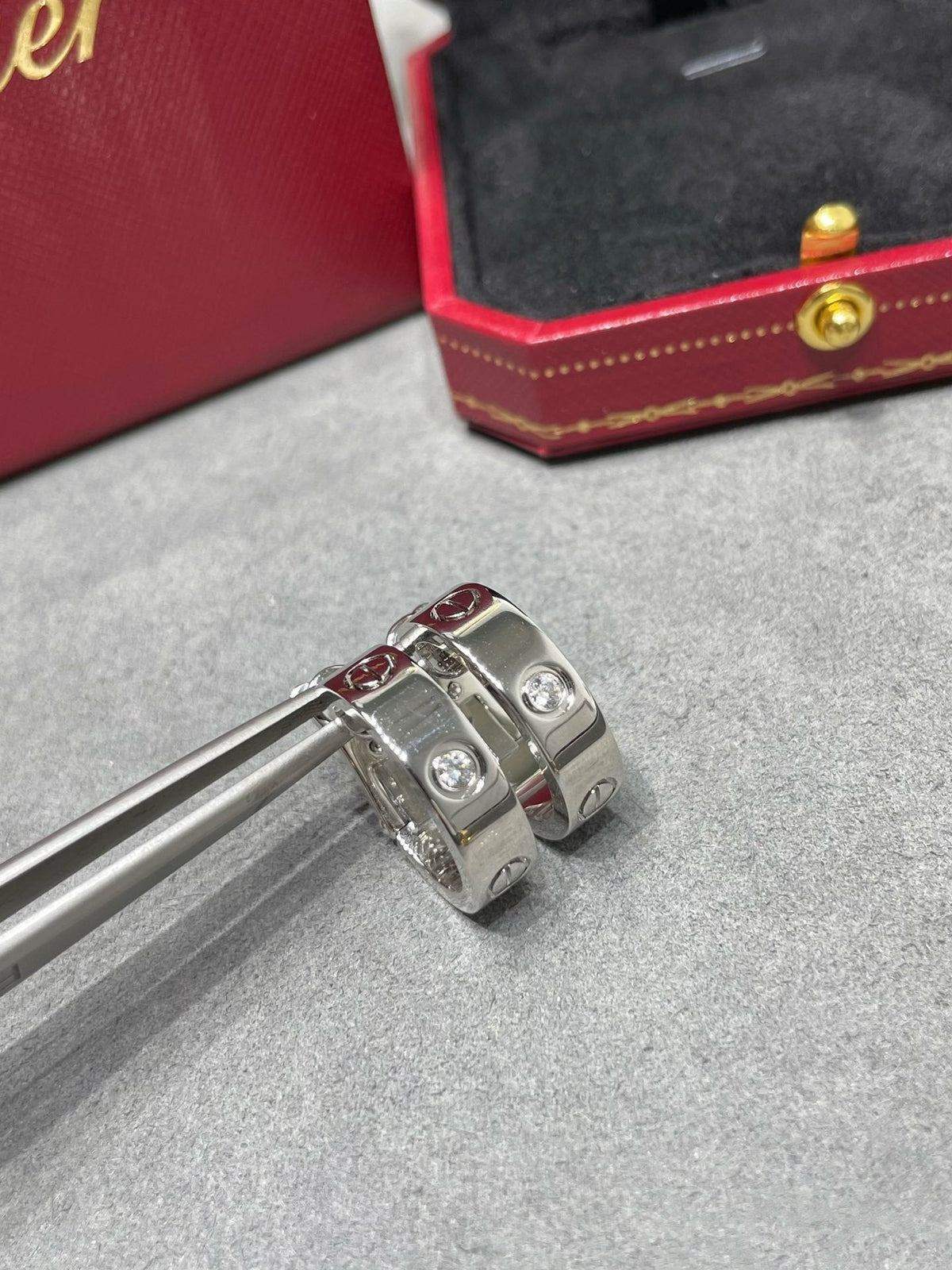 [Riva Jewelry ]LOVE 5.5MM 1 DIAMOND EARRINGS