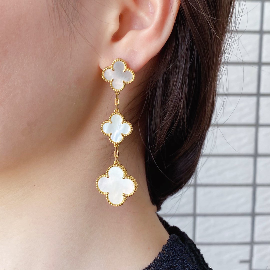 [Riva Jewelry ]CLOVER MOP 3 MOTIFS GOLD EARRINGS
