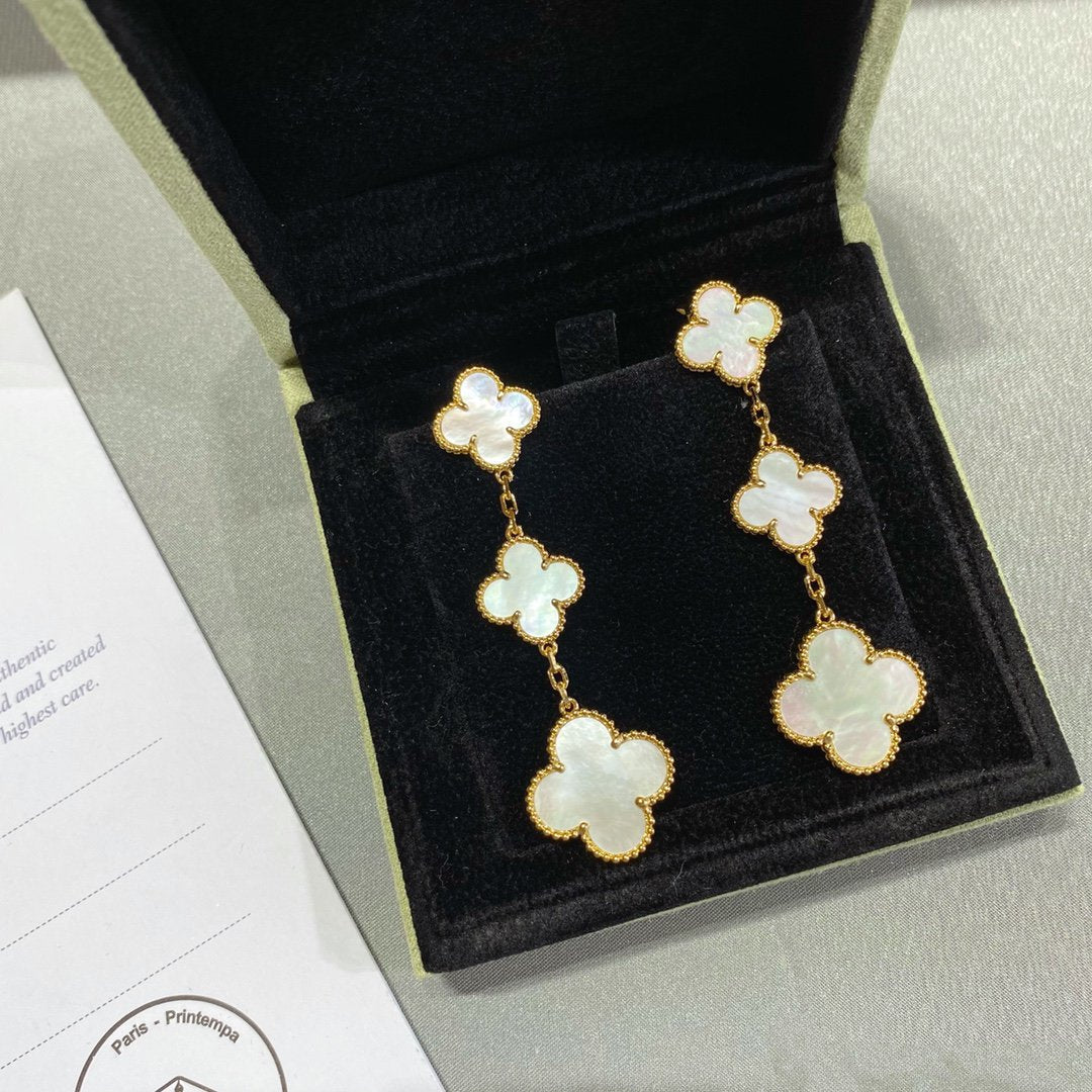 [Riva Jewelry ]CLOVER MOP 3 MOTIFS GOLD EARRINGS