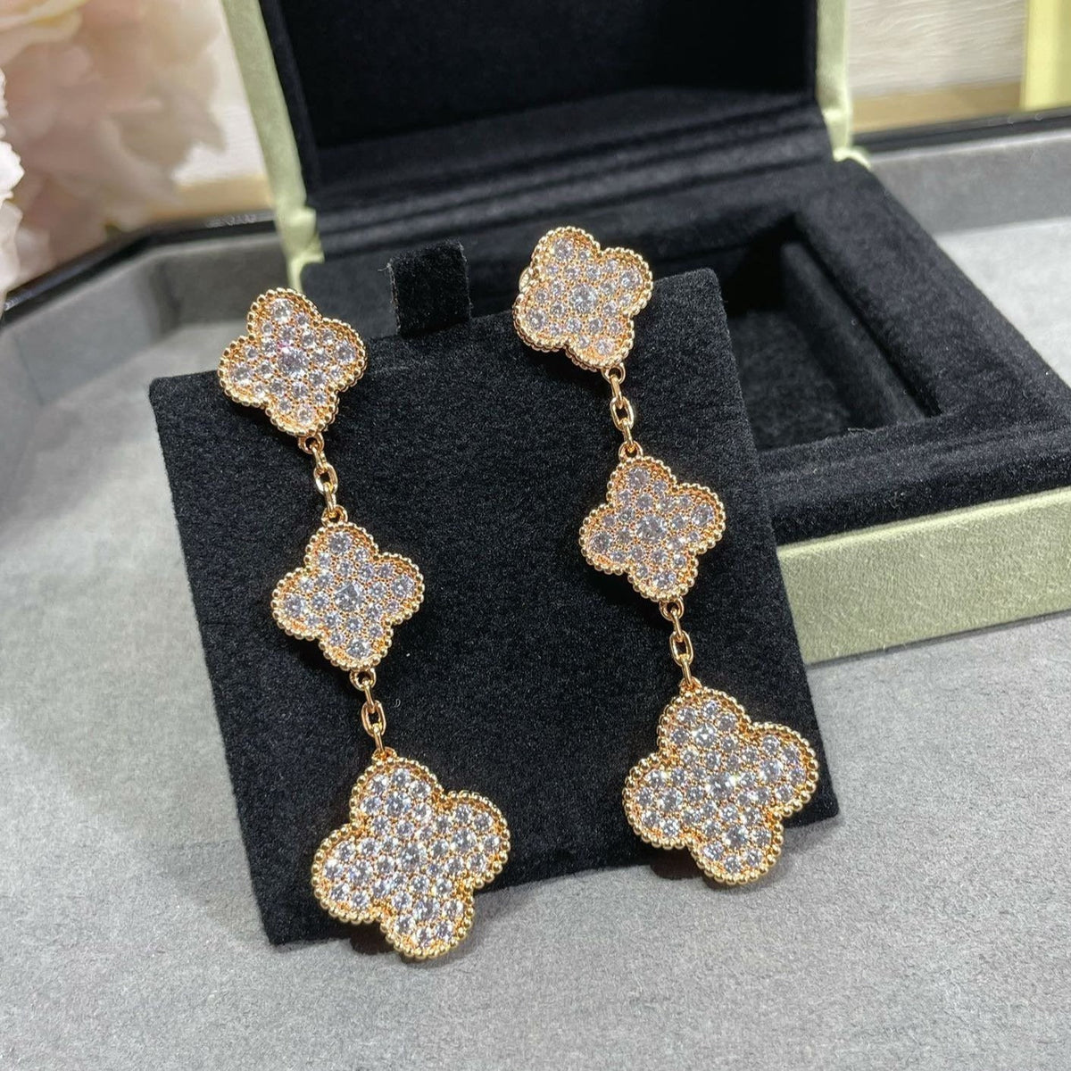 [Riva Jewelry ]CLOVER 3 MOTIFS DIAMOND PAVED ROSE GOLD EARRINGS