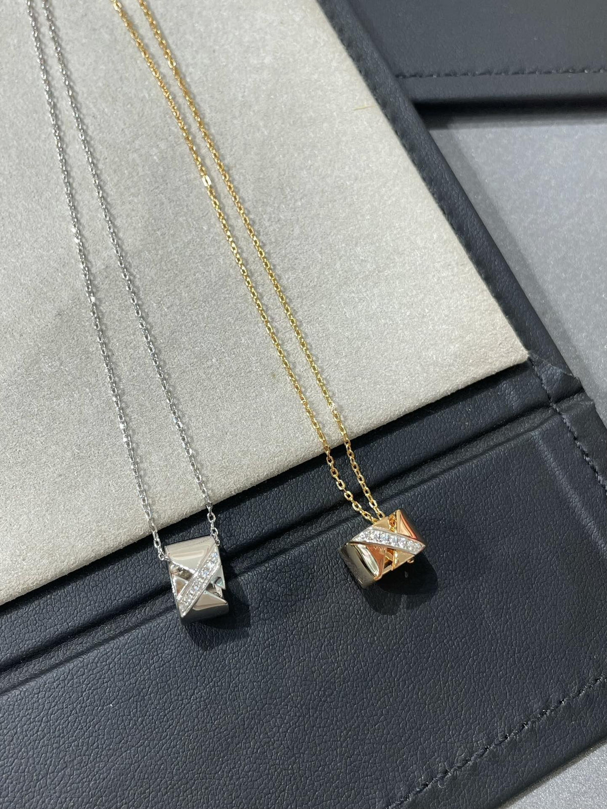 [Riva Jewelry ]LIENS EVIDENCE DIAMOND NECKLACE