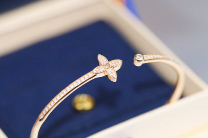 [Riva Jewelry ]IDYLLE PINK GOLD OPEN BRACELET DIAMOND PAVED