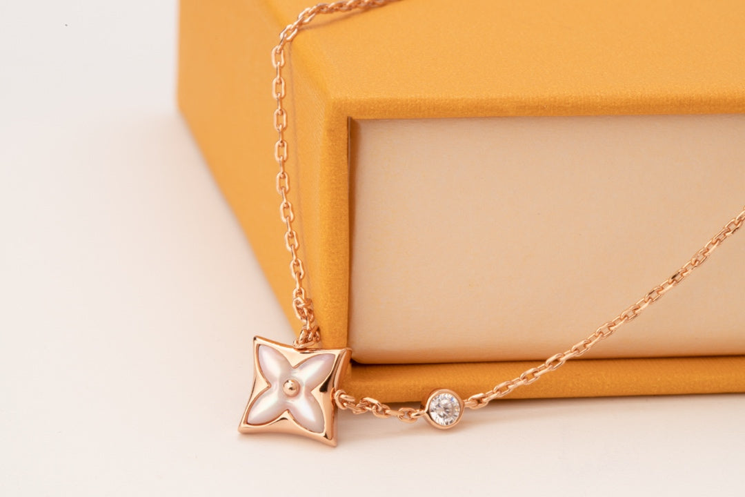 [Riva Jewelry ]STAR PINK MOP 1 DIAMOND PINK GOLD NECKLACE