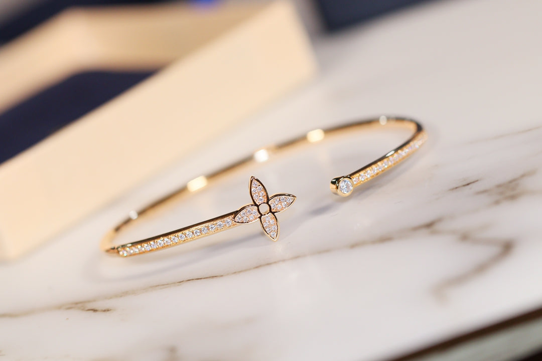 [Riva Jewelry ]IDYLLE GOLD OPEN BRACELET DIAMOND PAVED