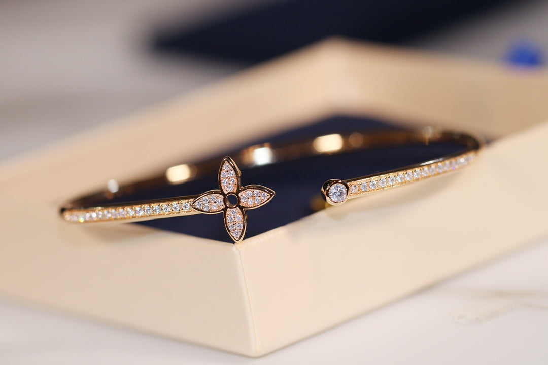 [Riva Jewelry ]IDYLLE GOLD OPEN BRACELET DIAMOND PAVED