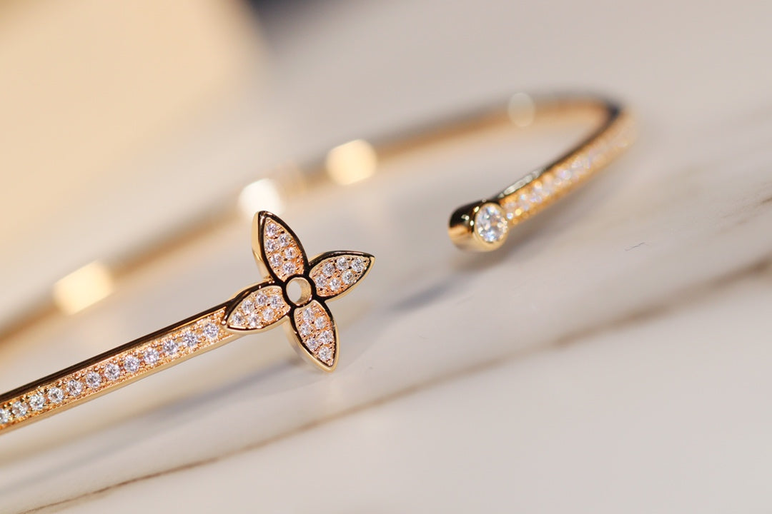 [Riva Jewelry]IDYLLE GOLD OPEN BRACELET DIAMOND PAVED
