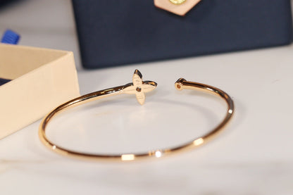 [Riva Jewelry ]IDYLLE GOLD OPEN BRACELET DIAMOND PAVED