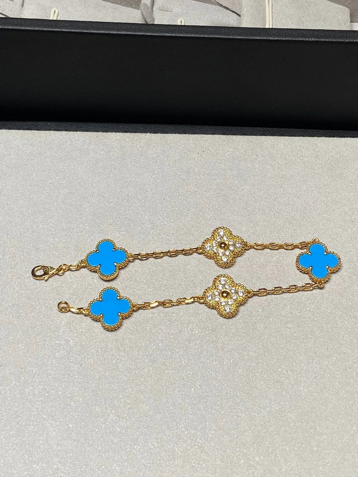 [Riva Jewelry ] CLOVER 5 MOTIF BLUE AGATE BRACELET COLLECTION