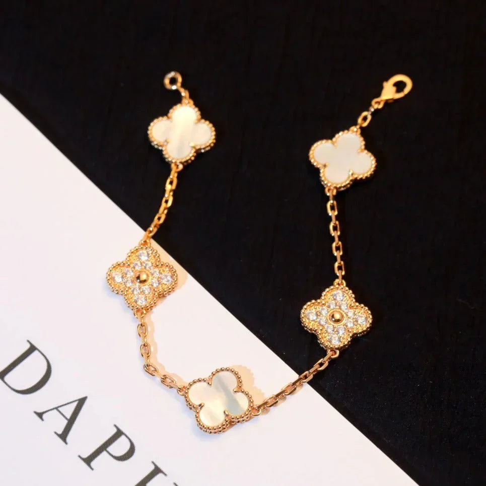 [Riva Jewelry]LUCKY CLOVER 5-MOTIF BRACELET - WHITE MOTHER-OF-PEARL COLLECTION