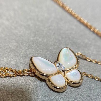 [Riva Jewelry ]BUTTERFLY MOP DIAMOND NECKLACE