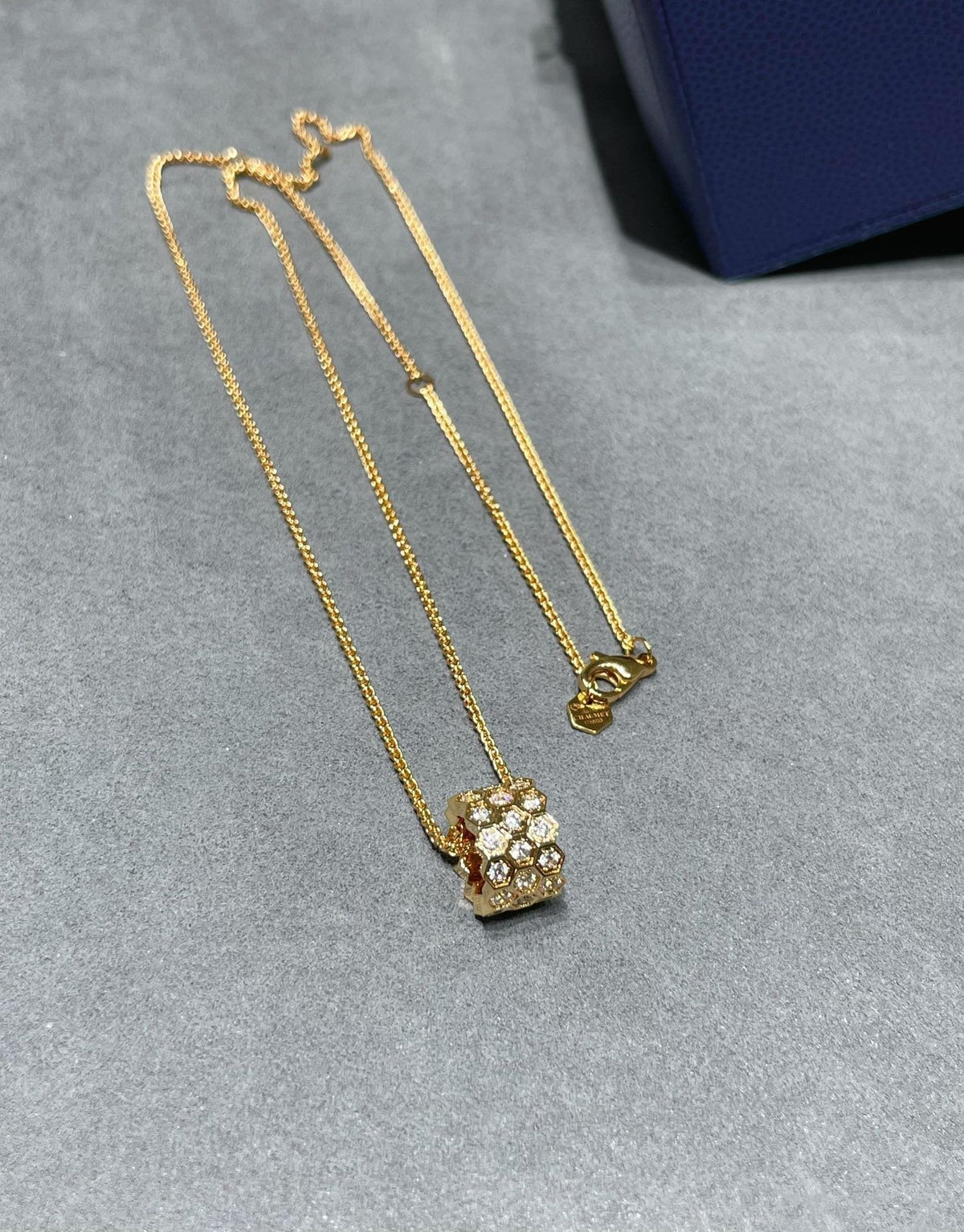 [Riva Jewelry ]BEE LOVE DIAMOND PAVED 3 ROW NECKLACE