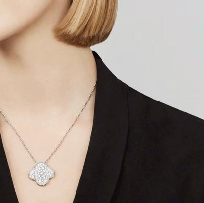 [Riva Jewelry ]CLOVER 25MM LARGE PENDANT DIAMOND PAVED SILVER NECKLACE