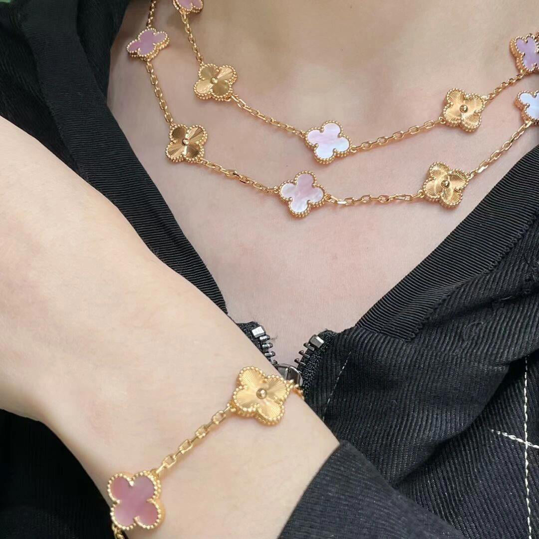 [Riva Jewelry ]CLOVER 20 MOTIFS LASER PINK MOP NECKLACE