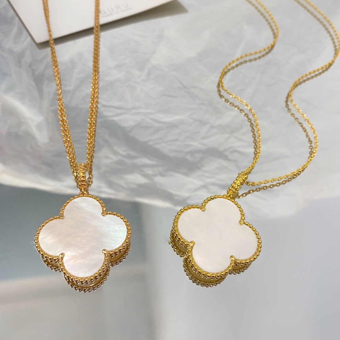 [Riva Jewelry ]CLOVER 25MM MOP LARGE PENDANT NECKLACE