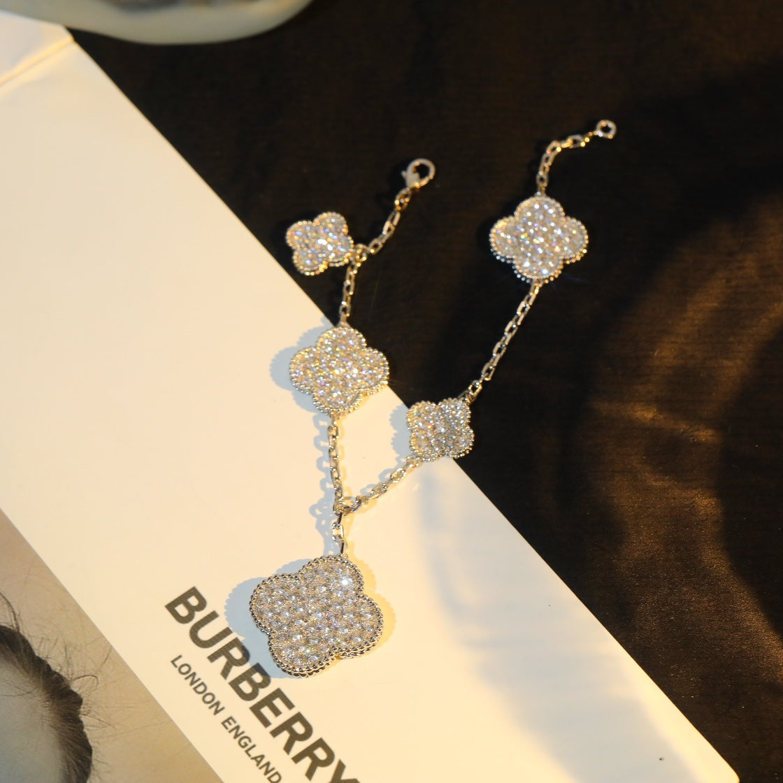[Riva Jewelry ]CLOVER BRACELET 5 MOTIF SILVER DIAMOND PAVED