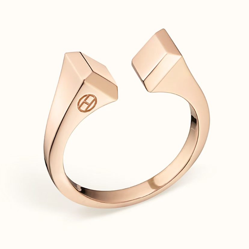 [Riva Jewelry]THE CONE RIVET RING IS OPEN AND ONE SIZE FITS ALL