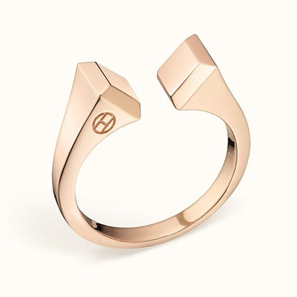 [Riva Jewelry]THE CONE RIVET RING IS OPEN AND ONE SIZE FITS ALL
