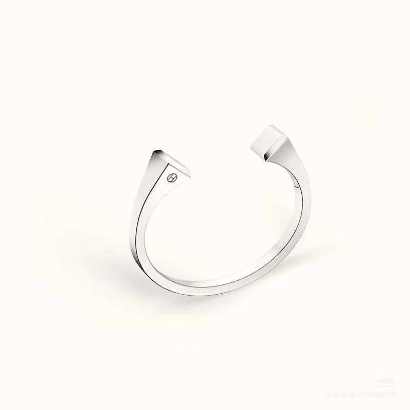 [Riva Jewelry]CLOU DE FORGE SQUARE CONE STUDS OPEN CUFF ONE SIZE