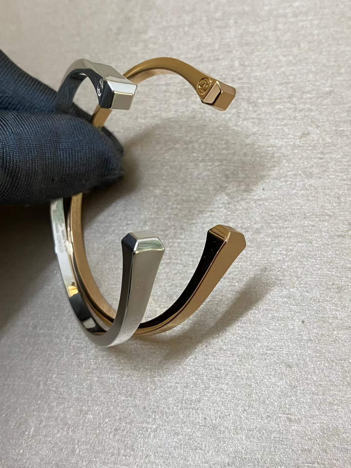 [Riva Jewelry]CLOU DE FORGE SQUARE CONE STUDS OPEN CUFF ONE SIZE