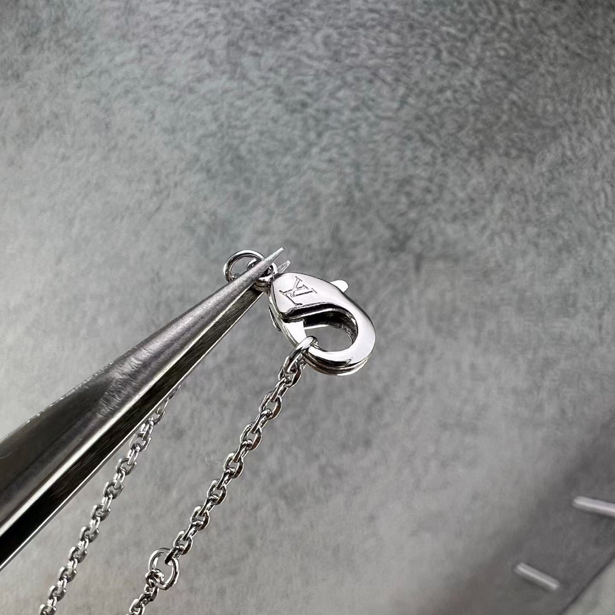 [Riva Jewelry]FOUR-LEAF CLOVER OPENWORK NECKLACE