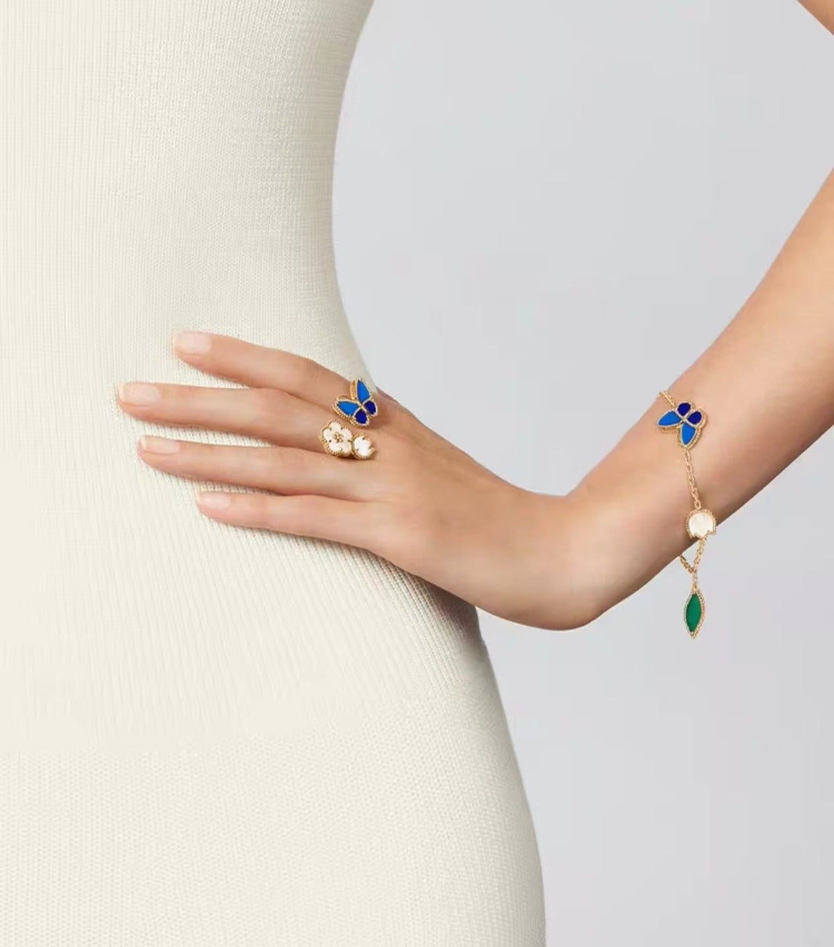 [Riva Jewelry ]LUCKY SPRING GOLD BLUESTONE WHITE MOTHER-OF-PEARL BRACELET