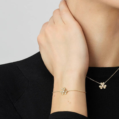 [Riva Jewelry]LUMINOUS BLOSSOM CHARM-ARMBAND MIT EINZELNEM MOTIV