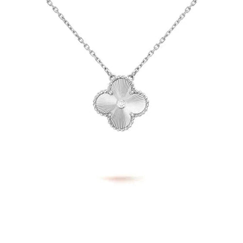 [Riva Jewelry ]CLOVER  15MM DIAMOND LASER NECKLACE SILVER