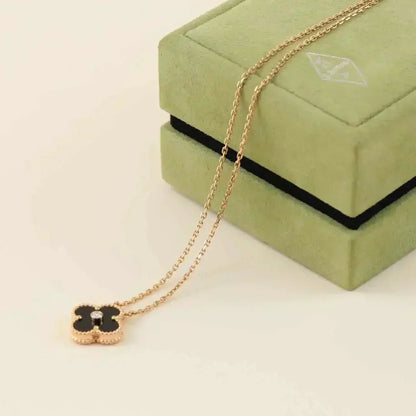 [Riva Jewelry ]CLOVER 15MM DIAMOND ONYX NECKLACE