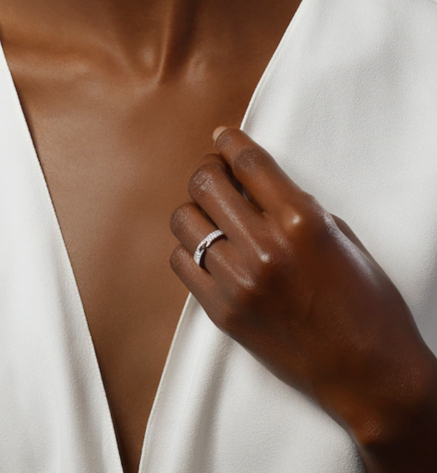 [Riva Jewelry]ALLIANCE LIENS EVIDENTE RING MIT PAVE DIAMANTEN 4MM